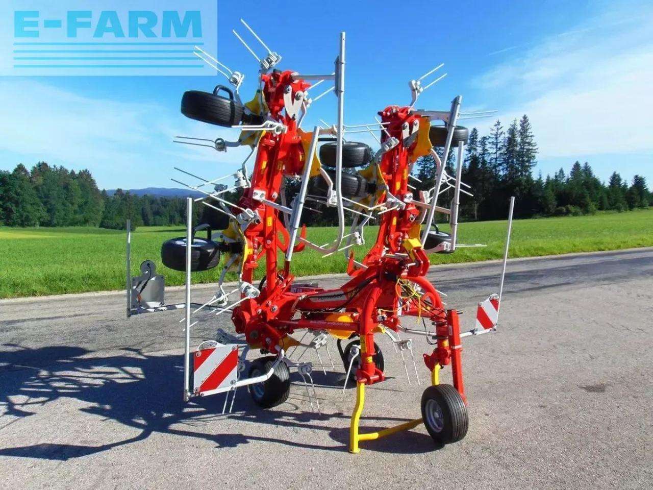 Pöttinger hit 8.81 - Tedder/ Rake: picture 2 Pöttinger hit 8.81 - Tedder/ Rake: picture 2