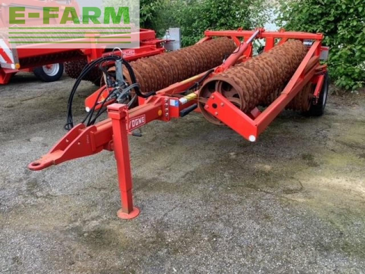Quivogne rollmot8.30 - Combine seed drill: picture 2 Quivogne rollmot8.30 - Combine seed drill: picture 2