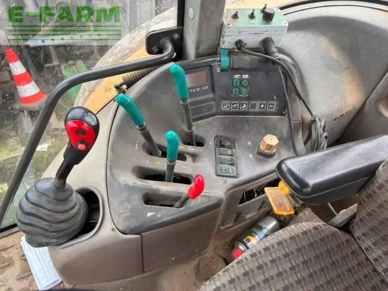 Renault ares710 - Farm tractor: picture 2 Renault ares710 - Farm tractor: picture 2