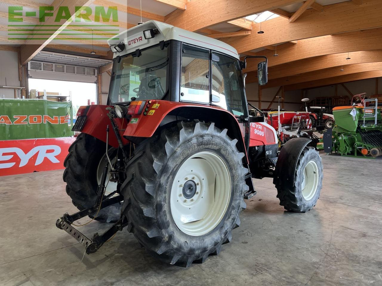 Steyr 9086 - Farm tractor: picture 4 Steyr 9086 - Farm tractor: picture 4