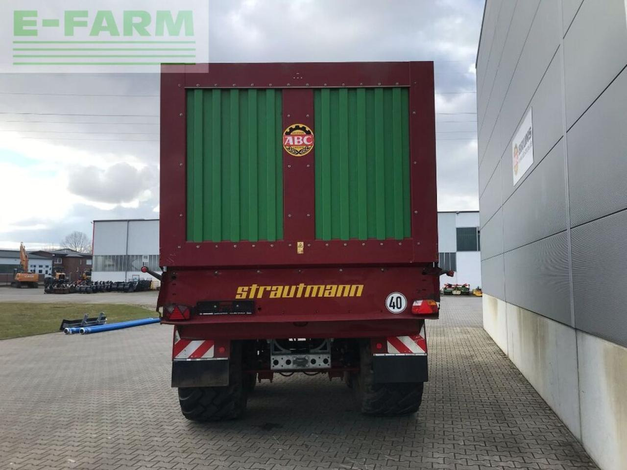 Strautmann giga-trailer 4002 - Farm tipping trailer/ Dumper: picture 5 Strautmann giga-trailer 4002 - Farm tipping trailer/ Dumper: picture 5