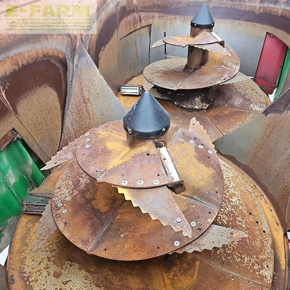 Strautmann verti-mix 1801 double - Livestock equipment: picture 4 Strautmann verti-mix 1801 double - Livestock equipment: picture 4