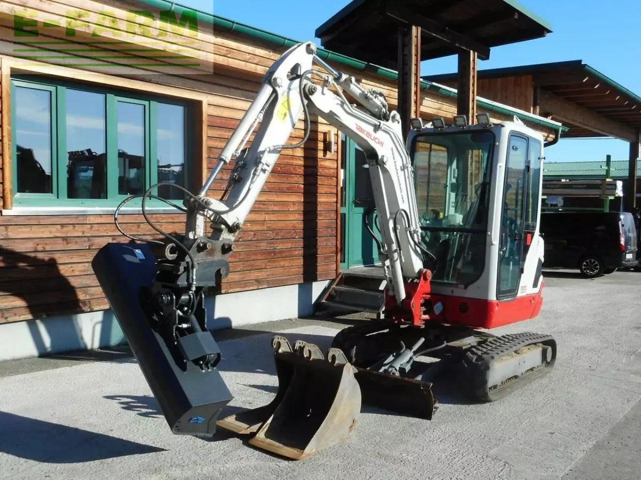 Takeuchi tb 225 ( 2.400kg ) mit hydr. verstellfahrwerk - Mini excavator: picture 2 Takeuchi tb 225 ( 2.400kg ) mit hydr. verstellfahrwerk - Mini excavator: picture 2