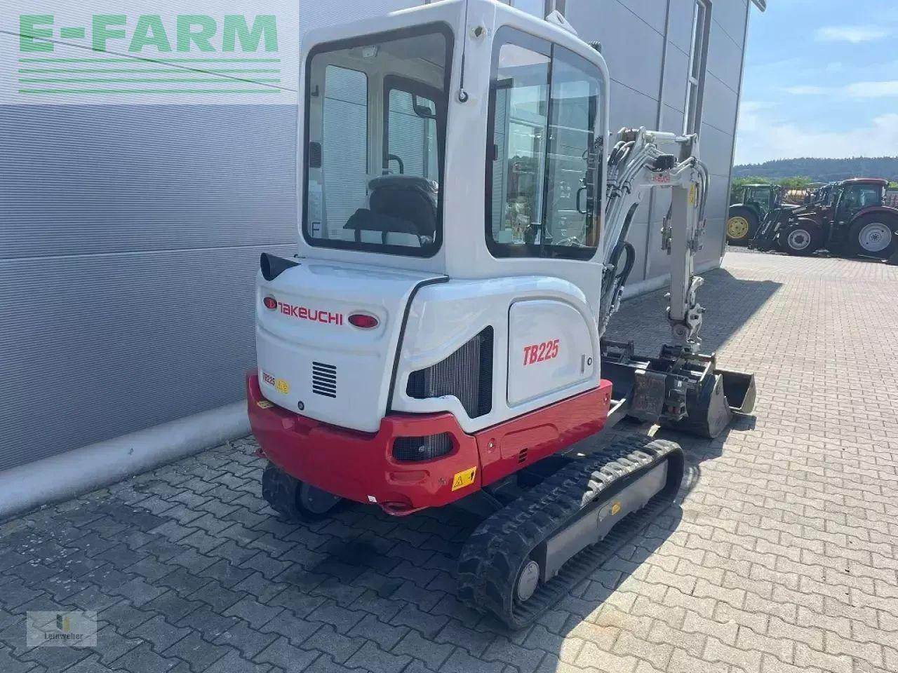 Takeuchi tb 225 v4 - Mini excavator: picture 5 Takeuchi tb 225 v4 - Mini excavator: picture 5