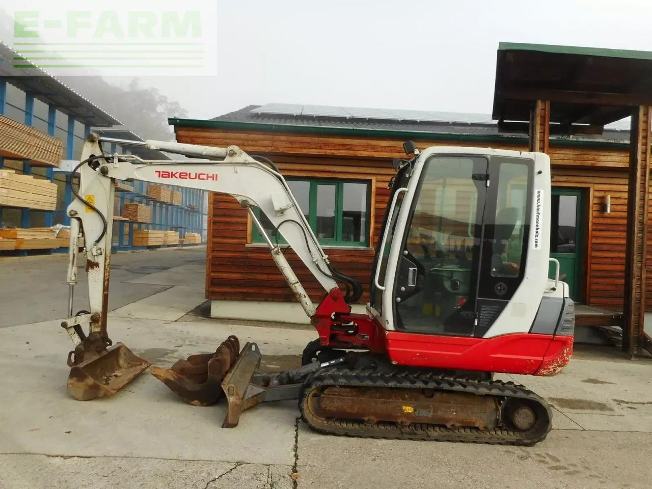 Takeuchi tb 235 ( 3.530kg ) hydr. sw + 3 löffel - Mini excavator: picture 1 Takeuchi tb 235 ( 3.530kg ) hydr. sw + 3 löffel - Mini excavator: picture 1