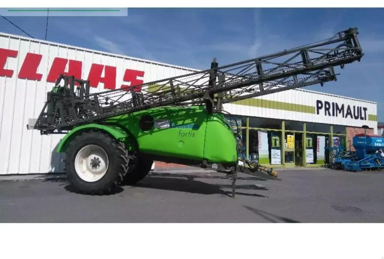Tecnoma fortis 4300 - Trailed sprayer: picture 3 Tecnoma fortis 4300 - Trailed sprayer: picture 3