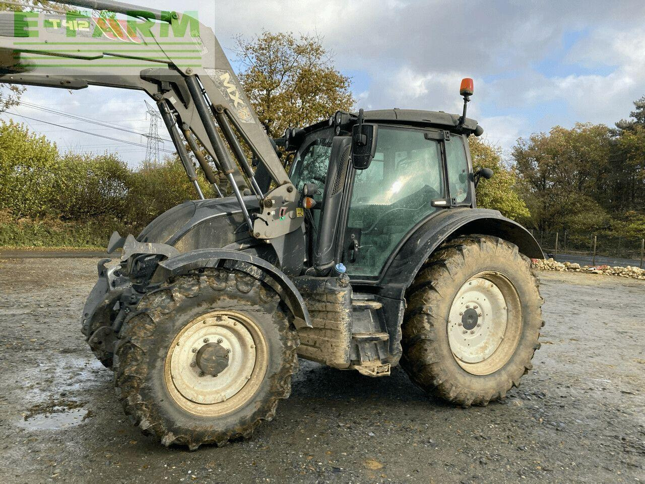 Valtra n 134 - Farm tractor: picture 1 Valtra n 134 - Farm tractor: picture 1