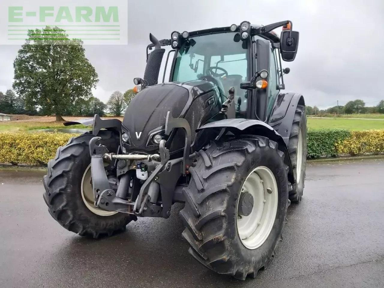 Valtra n 134 hitech HiTech - Farm tractor: picture 1 Valtra n 134 hitech HiTech - Farm tractor: picture 1