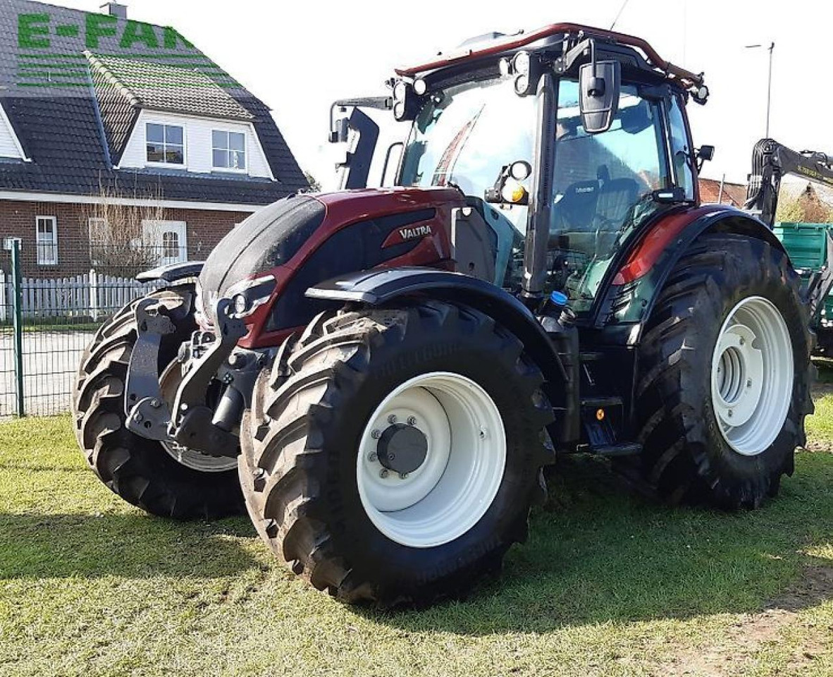 Valtra n175d - Farm tractor: picture 2 Valtra n175d - Farm tractor: picture 2