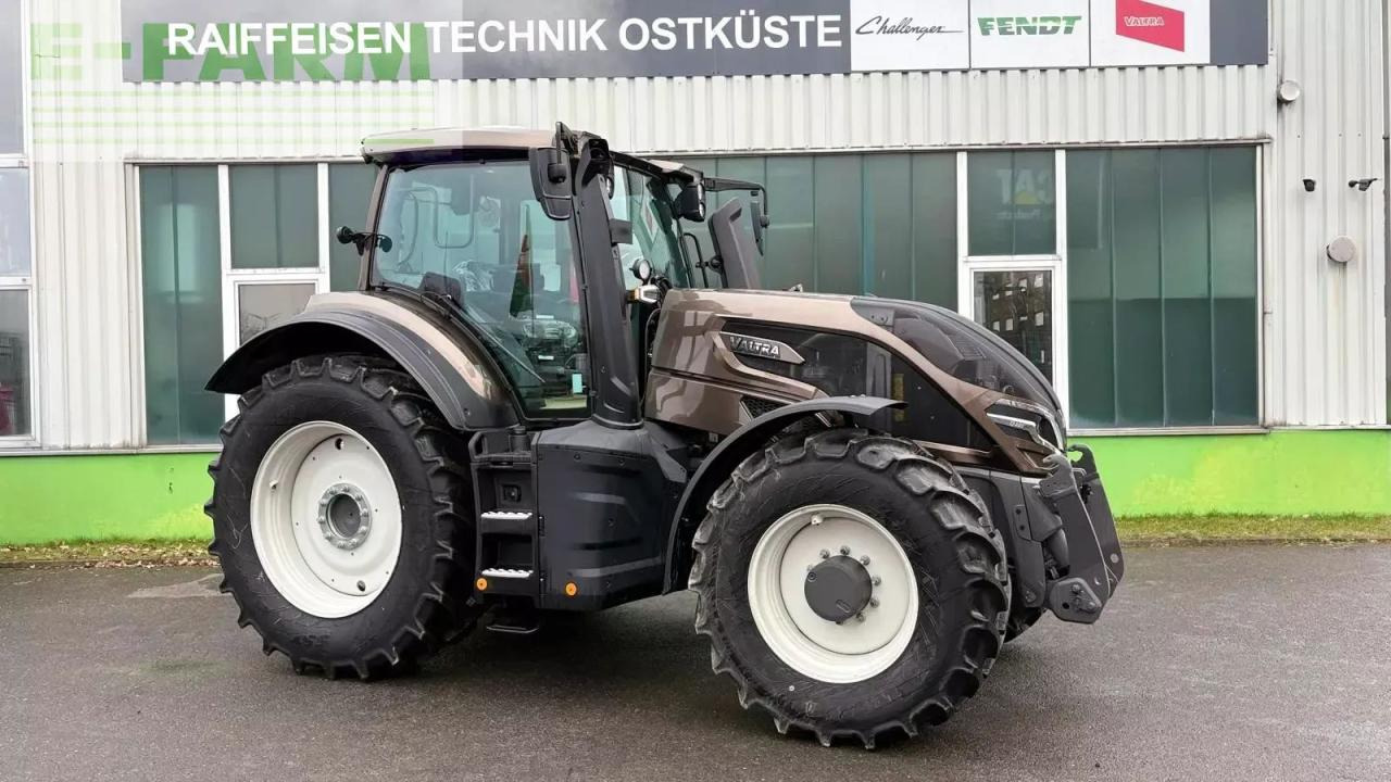 Valtra q 285 - Farm tractor: picture 2 Valtra q 285 - Farm tractor: picture 2