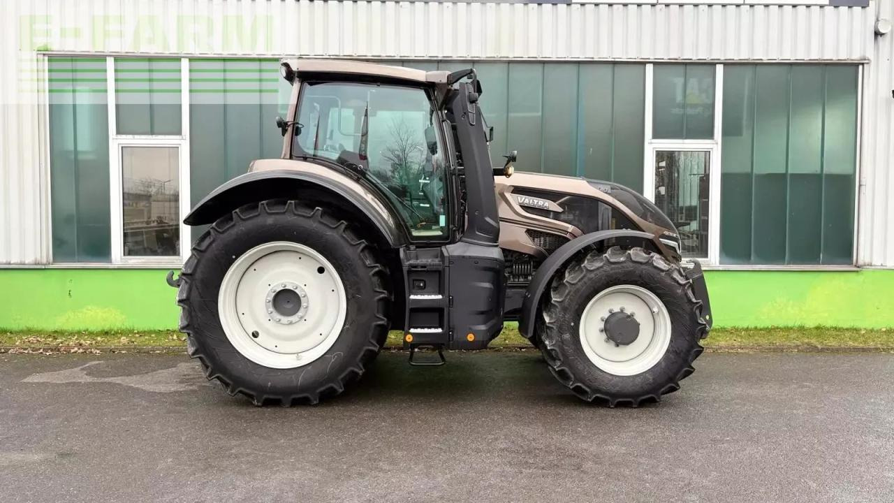 Valtra q 285 - Farm tractor: picture 3 Valtra q 285 - Farm tractor: picture 3