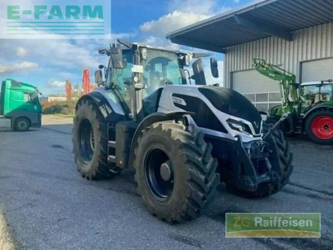 Valtra q265 - Farm tractor: picture 1 Valtra q265 - Farm tractor: picture 1