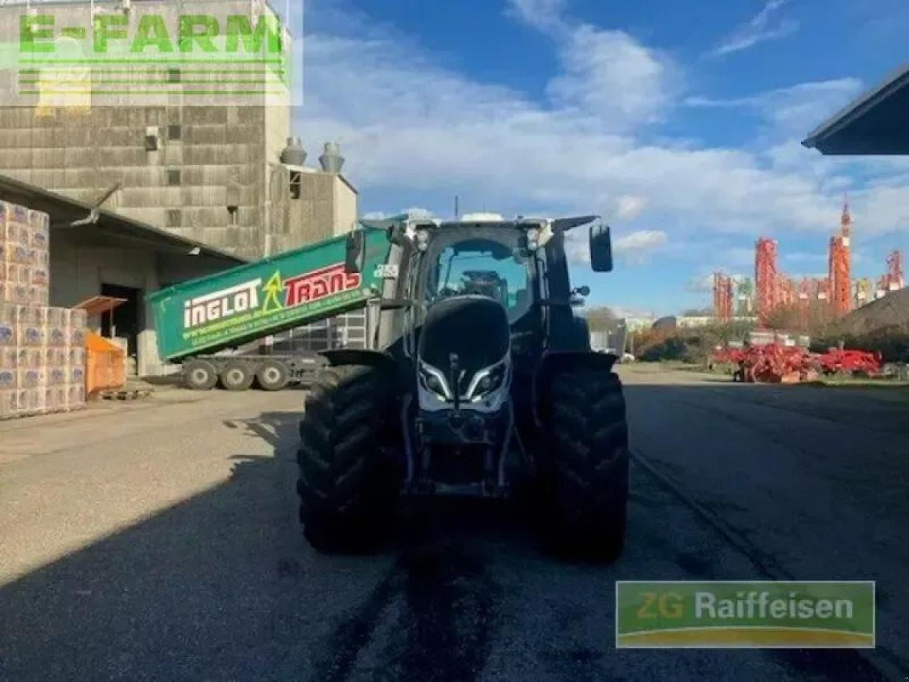 Valtra q265 - Farm tractor: picture 2 Valtra q265 - Farm tractor: picture 2