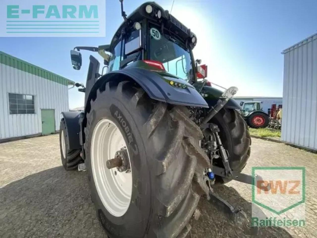 Valtra q305 - Farm tractor: picture 5 Valtra q305 - Farm tractor: picture 5