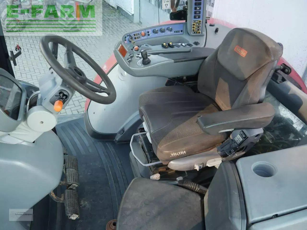Farm tractor Valtra s322 direct fzw: picture 12