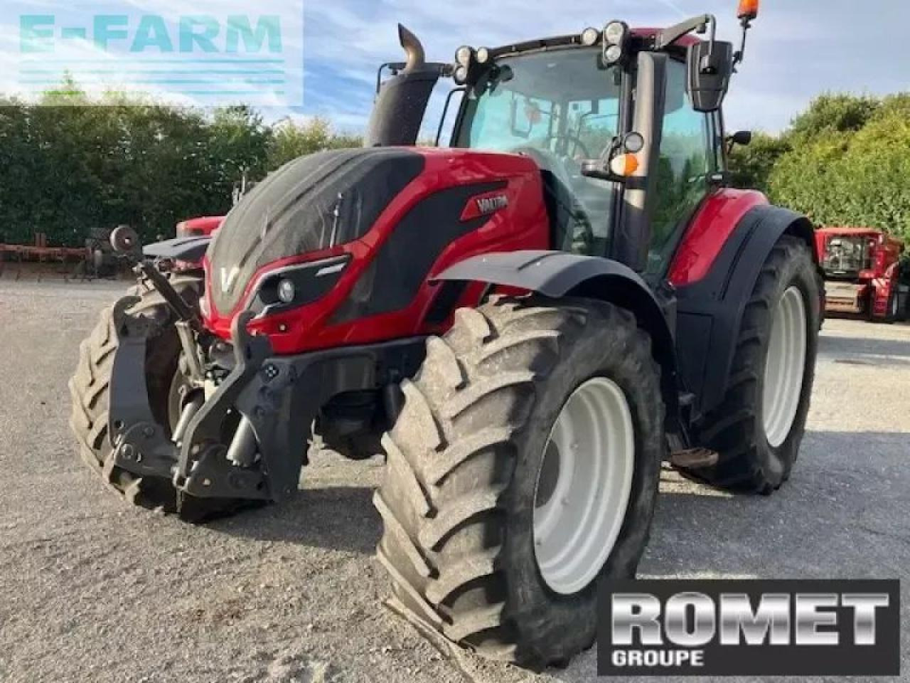 Valtra t174 - Farm tractor: picture 1 Valtra t174 - Farm tractor: picture 1