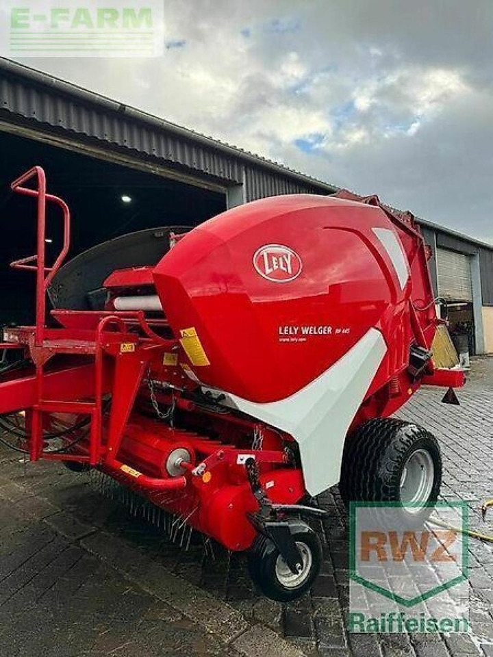 Welger rp 445 - Square baler: picture 1 Welger rp 445 - Square baler: picture 1