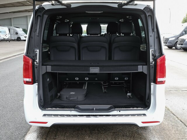 MERCEDES-BENZ EQV 300 Avantgarde,lang,7Sitze,2xSchiebetür,LED... - Passenger van, Electric van: picture 2 MERCEDES-BENZ EQV 300 Avantgarde,lang,7Sitze,2xSchiebetür,LED... - Passenger van, Electric van: picture 2