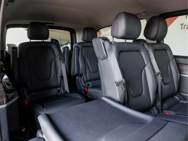 MERCEDES-BENZ EQV 300 Extralang,Avantgarde,7Sitze,2xSchiebetür - Passenger van, Electric van: picture 3 MERCEDES-BENZ EQV 300 Extralang,Avantgarde,7Sitze,2xSchiebetür - Passenger van, Electric van: picture 3