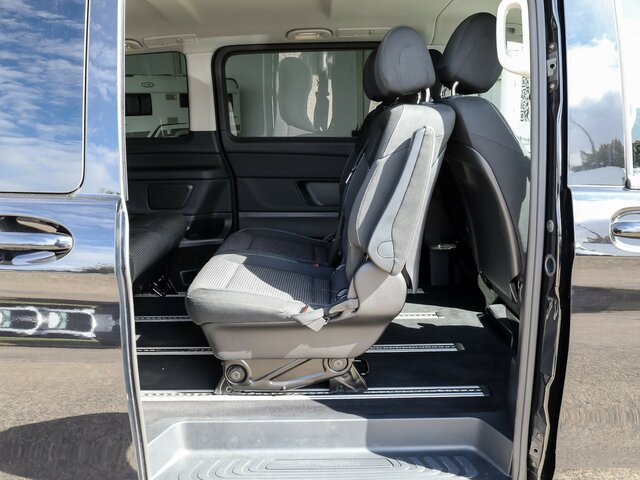MERCEDES-BENZ EQV 300 lang,7Sitze,2xKlima,2Schiebetür el.,LED - Minibus, Electric bus: picture 5 MERCEDES-BENZ EQV 300 lang,7Sitze,2xKlima,2Schiebetür el.,LED - Minibus, Electric bus: picture 5
