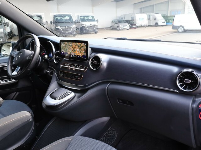 MERCEDES-BENZ EQV 300 lang,7Sitze,2xSchiebetür,LED,Distronic... - Passenger van, Electric van: picture 4 MERCEDES-BENZ EQV 300 lang,7Sitze,2xSchiebetür,LED,Distronic... - Passenger van, Electric van: picture 4