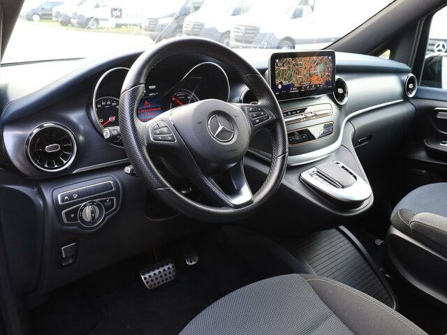 MERCEDES-BENZ EQV 300 lang,7Sitze,2xSchiebetür,LED,Distronic... - Passenger van, Electric van: picture 5 MERCEDES-BENZ EQV 300 lang,7Sitze,2xSchiebetür,LED,Distronic... - Passenger van, Electric van: picture 5