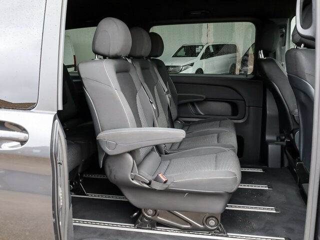 MERCEDES-BENZ EQV 300 lang,8Sitzer,2xSchiebetür,360°Kamera... - Passenger van, Electric van: picture 5 MERCEDES-BENZ EQV 300 lang,8Sitzer,2xSchiebetür,360°Kamera... - Passenger van, Electric van: picture 5