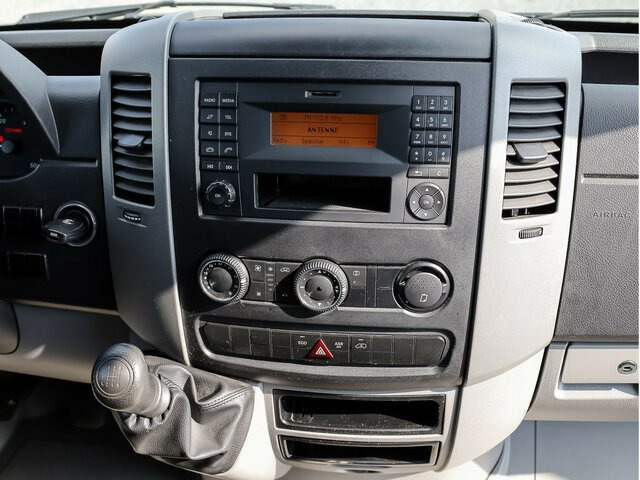 MERCEDES-BENZ Sprinter 214 CDI DOKA Pritsche,Klima,EURO6 - Curtain side van, Combi van: picture 5 MERCEDES-BENZ Sprinter 214 CDI DOKA Pritsche,Klima,EURO6 - Curtain side van, Combi van: picture 5