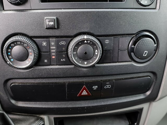 Curtain side van, Combi van MERCEDES-BENZ Sprinter 316CDI DOKA,Allrad,Klima: picture 9