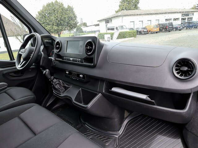 MERCEDES-BENZ Sprinter 317 CDI Kasten,L2H2,MBUX,Kamera - Panel van: picture 4 MERCEDES-BENZ Sprinter 317 CDI Kasten,L2H2,MBUX,Kamera - Panel van: picture 4