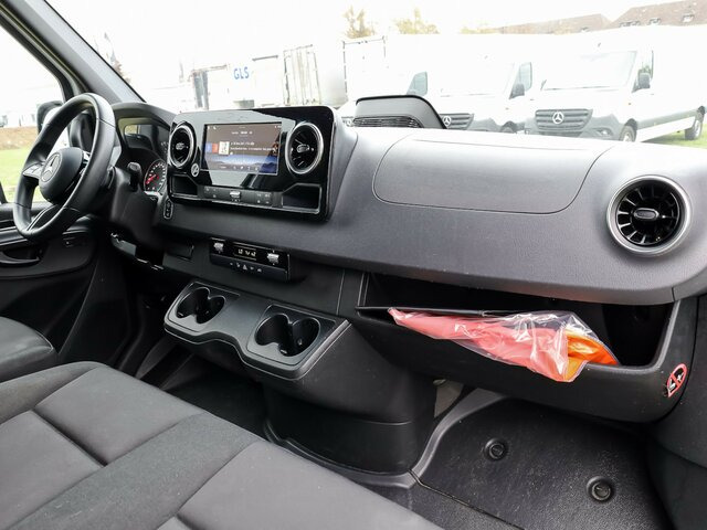 MERCEDES-BENZ Sprinter 317 Maxi,9GTronic,MBUX,Kamera... - Panel van: picture 4 MERCEDES-BENZ Sprinter 317 Maxi,9GTronic,MBUX,Kamera... - Panel van: picture 4