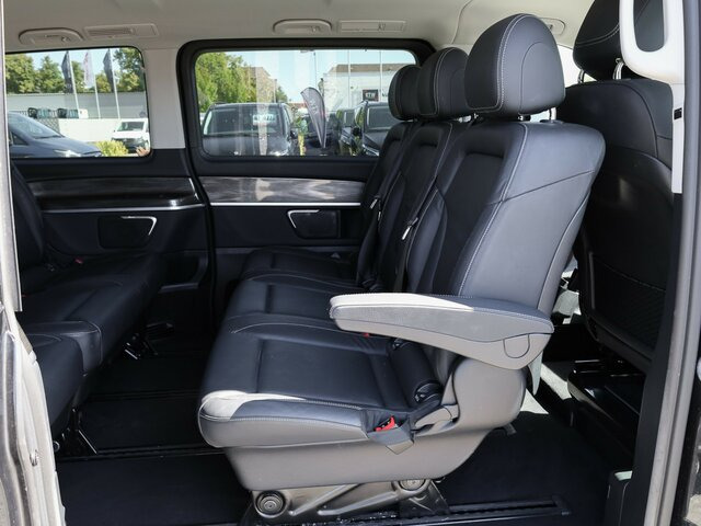 MERCEDES-BENZ V 300 Avantgarde,Extralang,2xSchiebetür el.,AHK... - Passenger van: picture 5 MERCEDES-BENZ V 300 Avantgarde,Extralang,2xSchiebetür el.,AHK... - Passenger van: picture 5