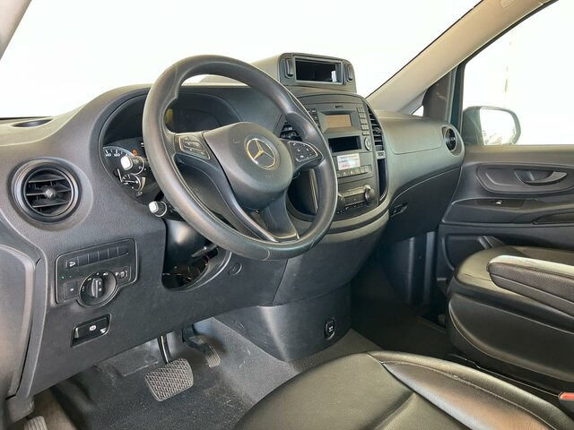 MERCEDES-BENZ Vito 116 TourerPro,lang,Allrad,8Sitze,Automatik... - Minibus, Passenger van: picture 5 MERCEDES-BENZ Vito 116 TourerPro,lang,Allrad,8Sitze,Automatik... - Minibus, Passenger van: picture 5
