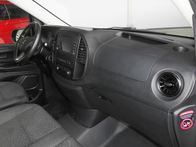 MERCEDES-BENZ Vito 116CDI lang,TourerPro,2xKlima,9Sitze,Kamera - Minibus, Passenger van: picture 2 MERCEDES-BENZ Vito 116CDI lang,TourerPro,2xKlima,9Sitze,Kamera - Minibus, Passenger van: picture 2