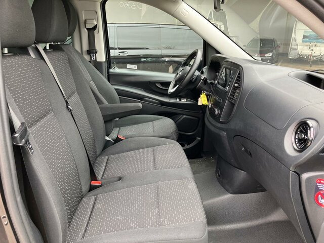 MERCEDES-BENZ Vito 116TourerPro ,Extralang,2xKlima,Kamera,AHK - Minibus, Passenger van: picture 4 MERCEDES-BENZ Vito 116TourerPro ,Extralang,2xKlima,Kamera,AHK - Minibus, Passenger van: picture 4