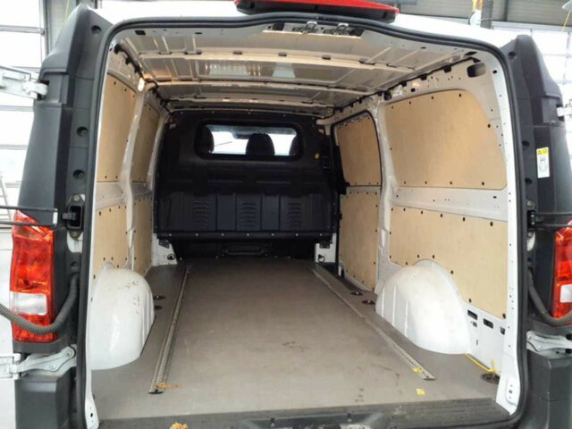 Small van MERCEDES-BENZ Vito116CDI KA Extralang,Klima,Kamera,Tempomat...: picture 15 Small van MERCEDES-BENZ Vito116CDI KA Extralang,Klima,Kamera,Tempomat...: picture 15