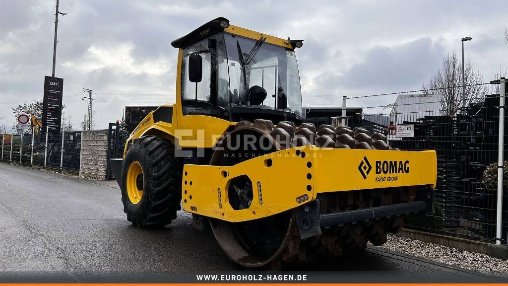 Bomag Stachelwalze BW 213 PDH-5, Schnellgang, Walzenzug  - Compactor: picture 3 Bomag Stachelwalze BW 213 PDH-5, Schnellgang, Walzenzug  - Compactor: picture 3