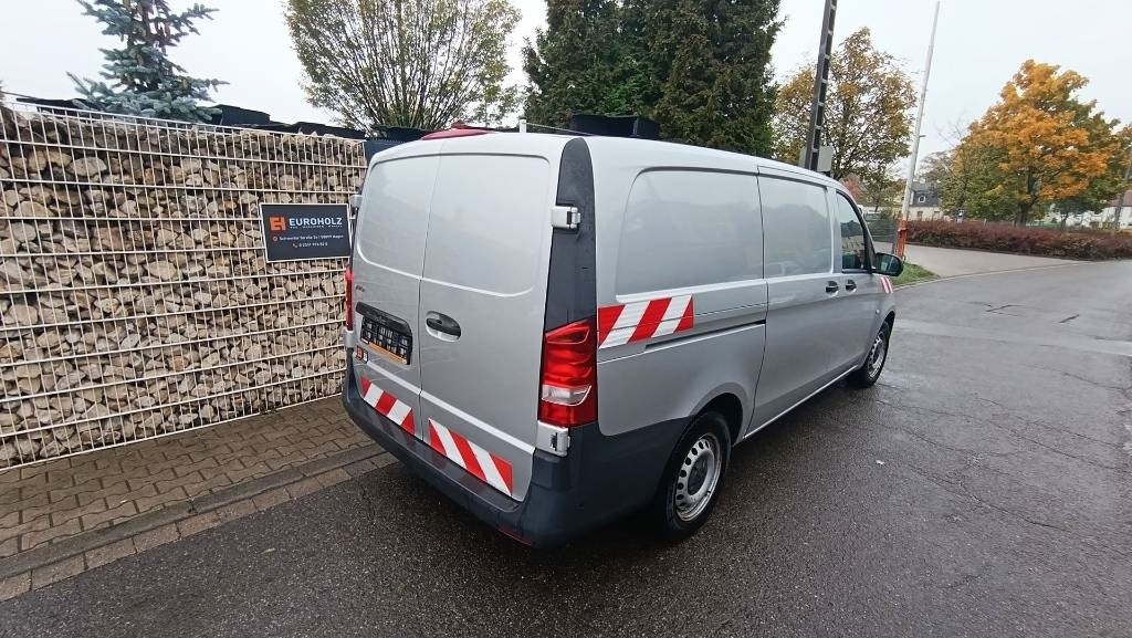 Mercedes-Benz Vito 114 CDI Werkstattschränke, Standheizung, PDC  - Box van: picture 5 Mercedes-Benz Vito 114 CDI Werkstattschränke, Standheizung, PDC  - Box van: picture 5