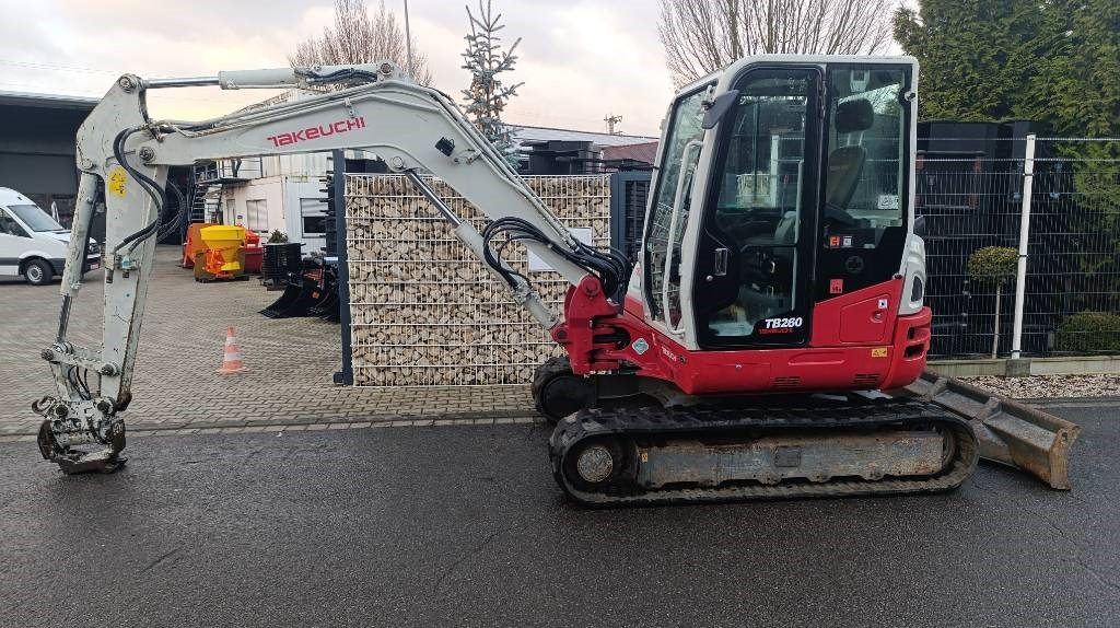 Takeuchi TB 260 Powertilt und Schnellwechsler MS 03, Radio - Mini excavator: picture 1 Takeuchi TB 260 Powertilt und Schnellwechsler MS 03, Radio - Mini excavator: picture 1