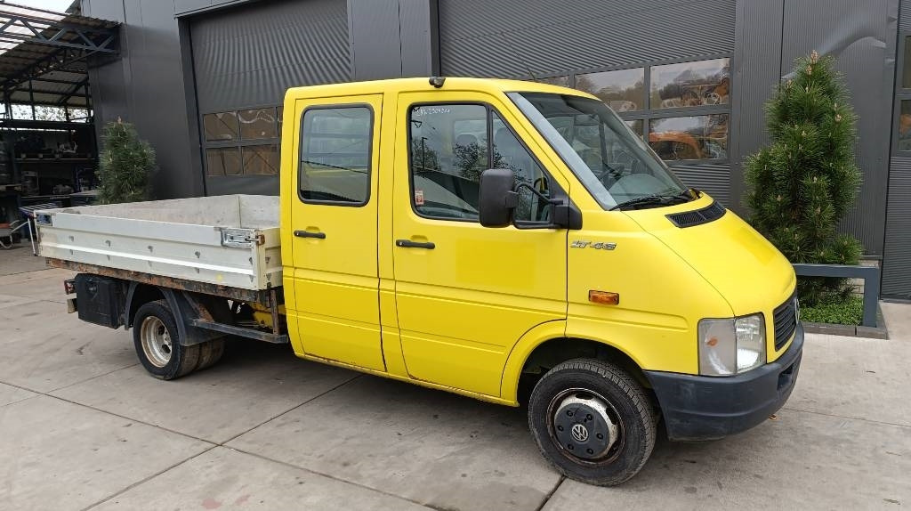 Volkswagen LT 46 Pritschenwagen, Doka, 7 Sitze, Motorschaden - Flatbed van, Combi van: picture 2 Volkswagen LT 46 Pritschenwagen, Doka, 7 Sitze, Motorschaden - Flatbed van, Combi van: picture 2