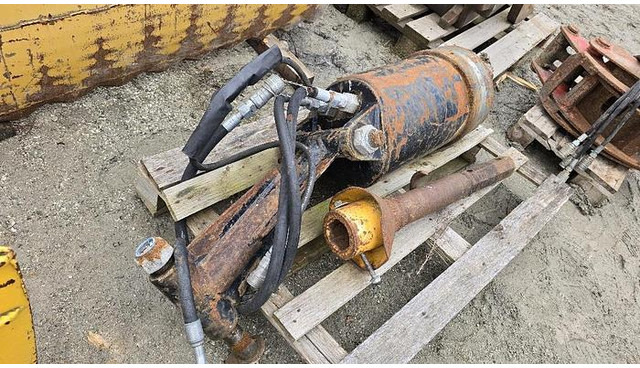 Erdbohrer passend zu 8 - 22 t Bagger - Construction machinery: picture 1 Erdbohrer passend zu 8 - 22 t Bagger - Construction machinery: picture 1