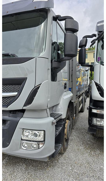 Iveco Stralis 6x2 Baustoffpritsche mit Hiab 228-E5 Kran - Dropside/ Flatbed truck: picture 3 Iveco Stralis 6x2 Baustoffpritsche mit Hiab 228-E5 Kran - Dropside/ Flatbed truck: picture 3