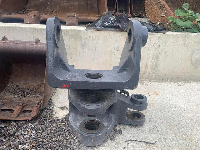 Volvo Stütze / Knickgelenk / Anbaubock passend zu Volvo ECR88 - Excavator: picture 4 Volvo Stütze / Knickgelenk / Anbaubock passend zu Volvo ECR88 - Excavator: picture 4