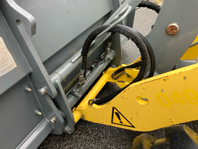 Wheel loader Kramer 5095 Top Zustand! inkl. Palettengabel und Schaufel: picture 6 Wheel loader Kramer 5095 Top Zustand! inkl. Palettengabel und Schaufel: picture 6