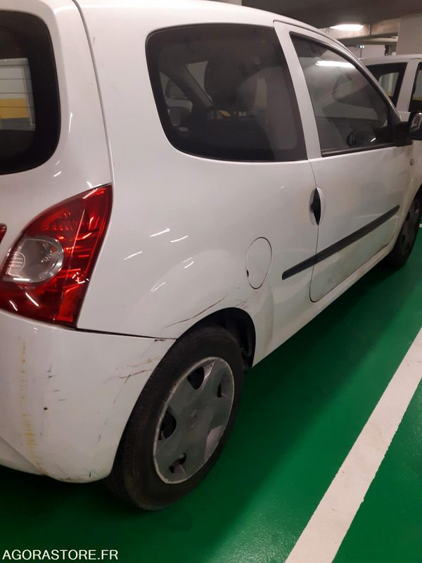2013 - RENAULT TWINGO II - Car: picture 5 2013 - RENAULT TWINGO II - Car: picture 5