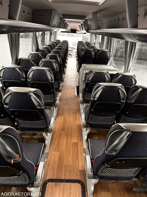 AUTOCAR MAN LIONS COACH R10 / 13M / 53+1+1+WC / 308 703KM - Coach: picture 5 AUTOCAR MAN LIONS COACH R10 / 13M / 53+1+1+WC / 308 703KM - Coach: picture 5