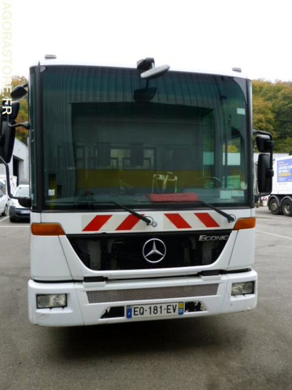 BOM ECONIC MERCEDES CABINE TYPE BUS 2007 4 places 247550kms - Garbage truck: picture 3 BOM ECONIC MERCEDES CABINE TYPE BUS 2007 4 places 247550kms - Garbage truck: picture 3