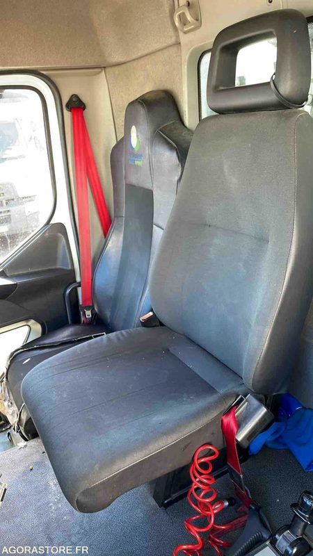 BOM - RENAULT D19 WIDE - 2017 - Garbage truck: picture 4 BOM - RENAULT D19 WIDE - 2017 - Garbage truck: picture 4