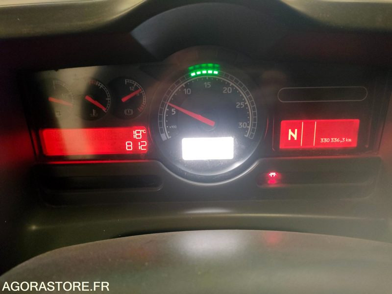 BOM Renault 26 tonnes - Garbage truck: picture 5 BOM Renault 26 tonnes - Garbage truck: picture 5