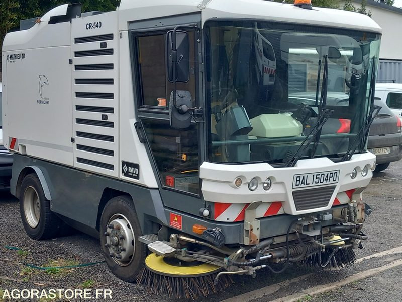 Balayeuse RAVO 540 XL + 3ème balai - Road sweeper: picture 2 Balayeuse RAVO 540 XL + 3ème balai - Road sweeper: picture 2